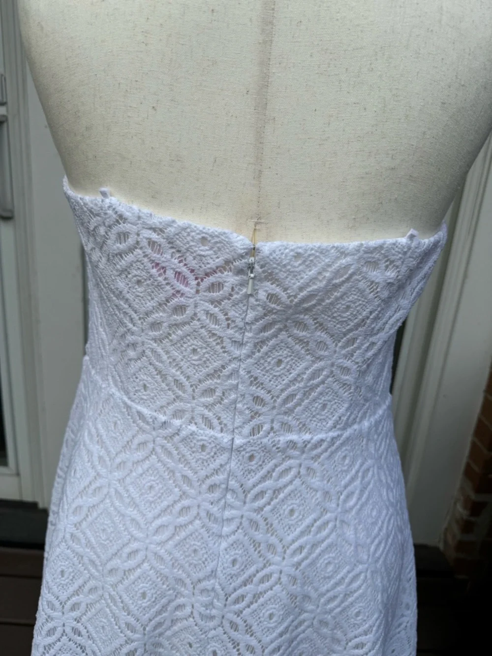 LILLY PULITZER Jennilee Dress in Treliss Lace. Modified. L - Picture 6 of 16
